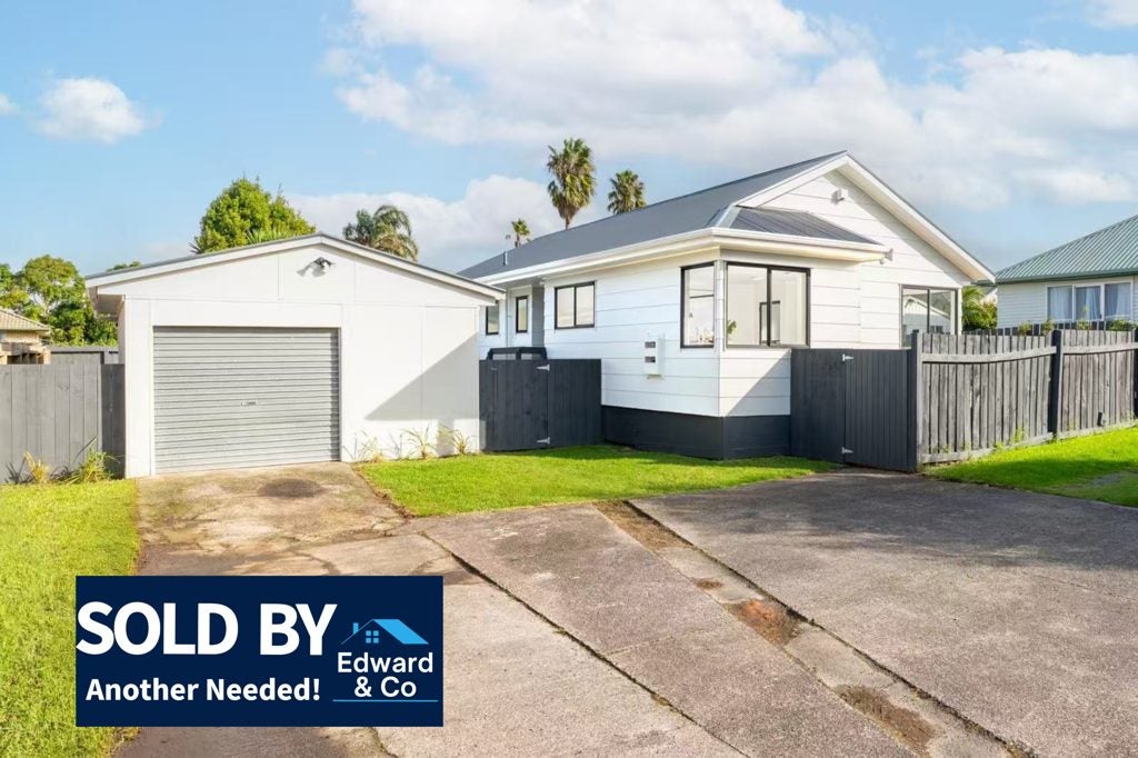2/7 Rewarewa road, Te Atatu Peninsula, Waitakere City, Auckland - Carousel 1