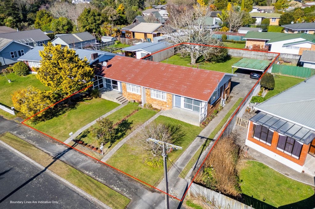 4A Cranwell Place, Hillcrest, Hamilton - Carousel 1