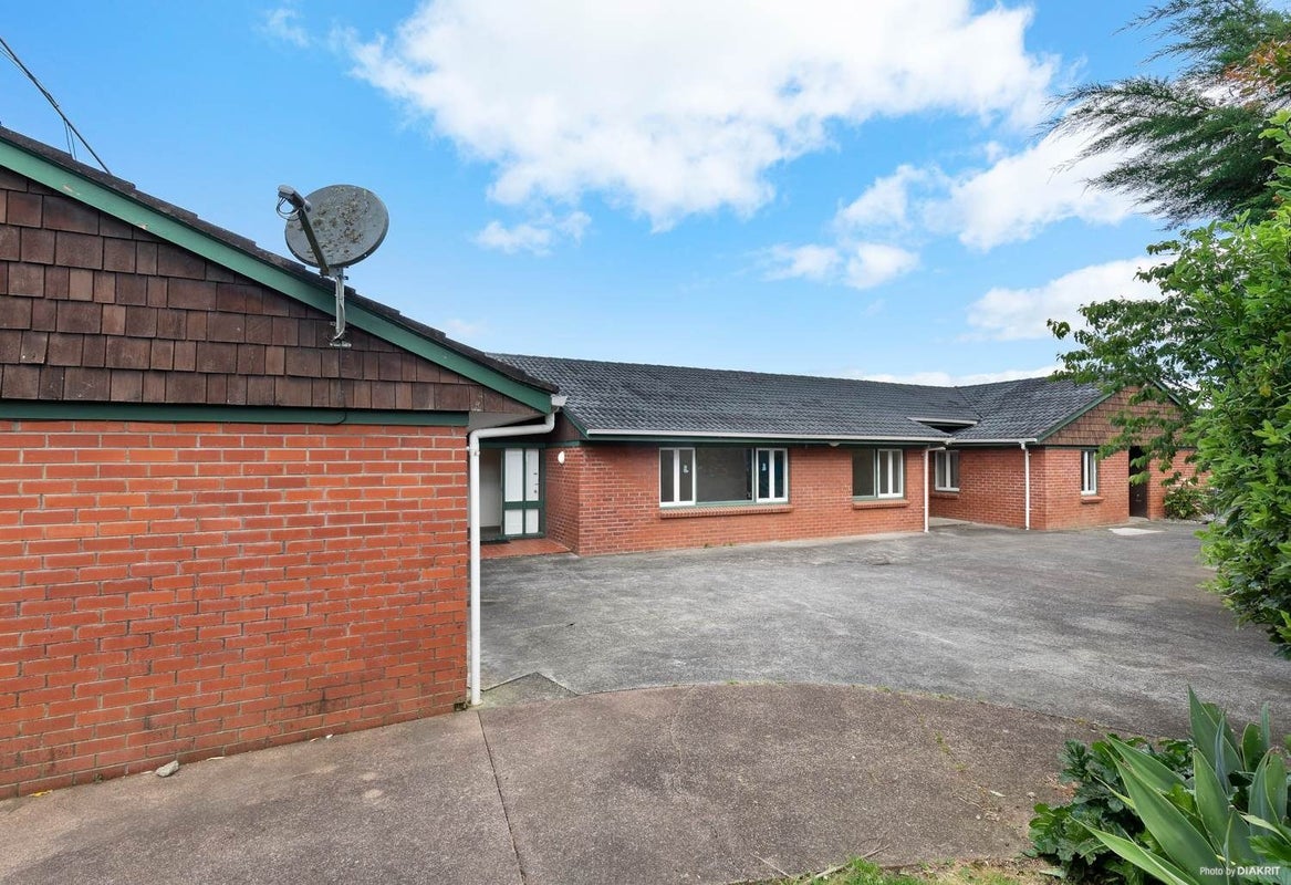 158 Titirangi Road, New Lynn, Auckland - Carousel 2