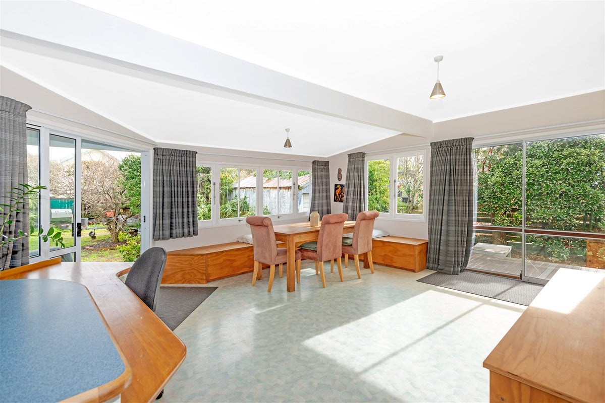 23 Pare Street, Wainui, Gisborne - Carousel 1