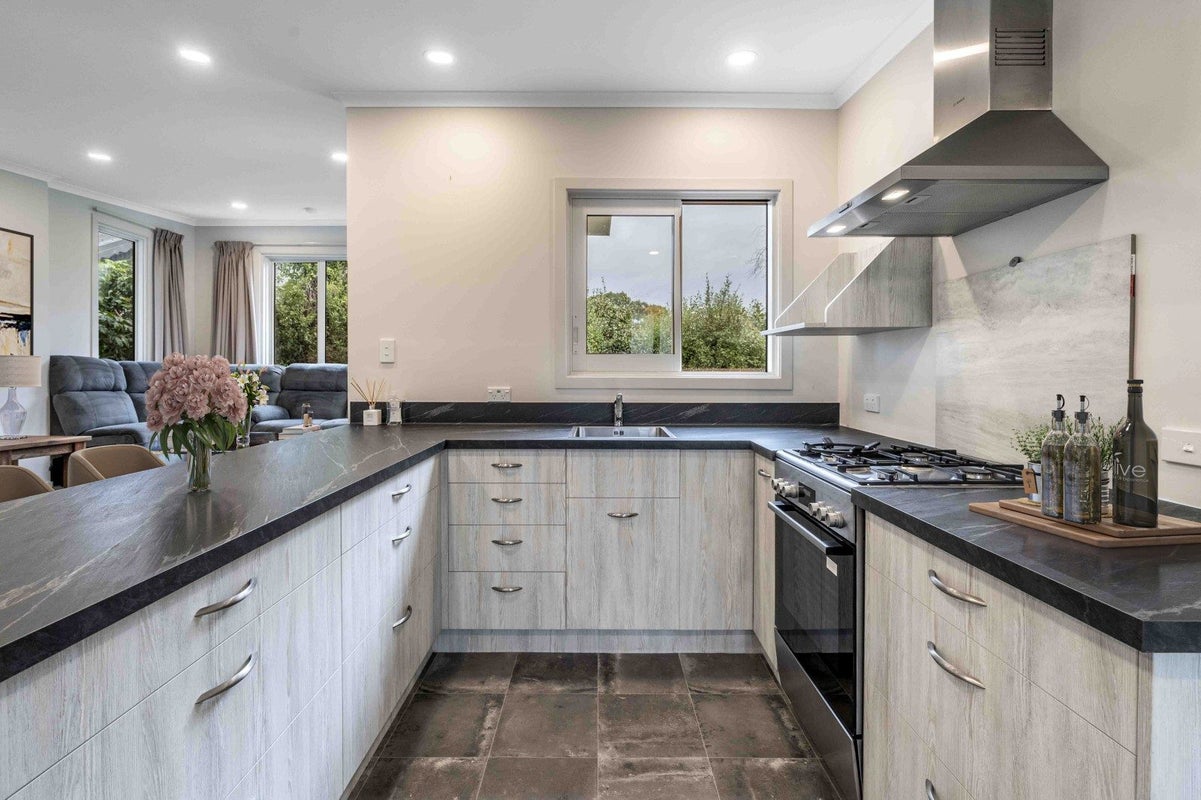42 Dunns Road, Otatara - Carousel 2