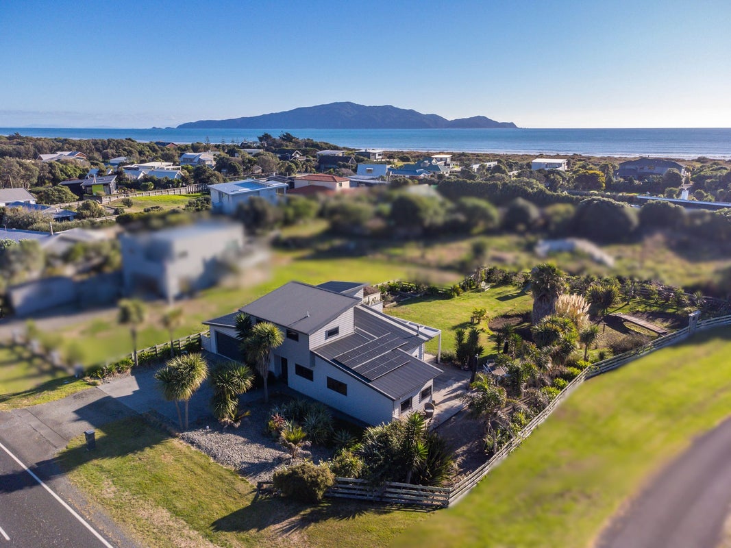 116A Paetawa Road, Peka Peka - Carousel 1