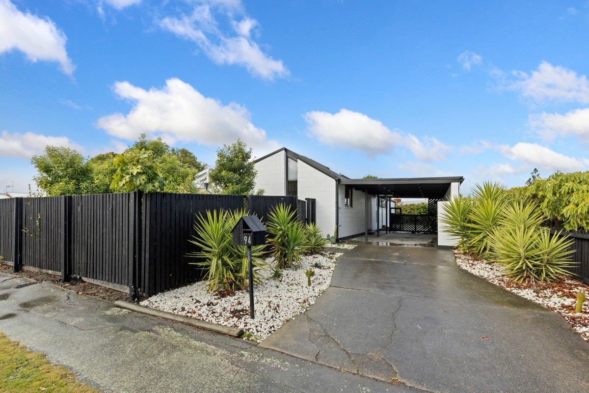94 Mooray Avenue, Bishopdale, Christchurch - Carousel 1