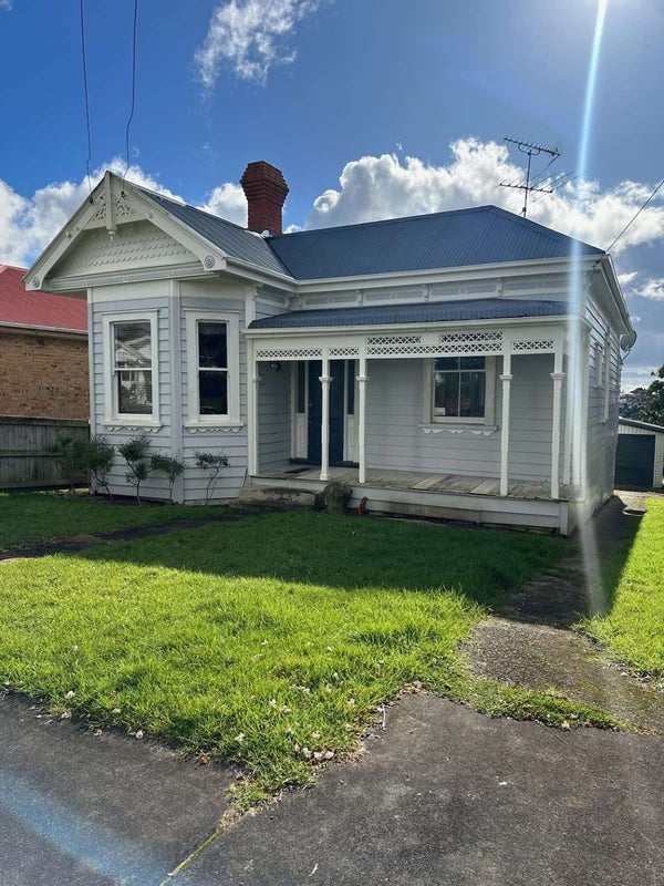 5 Springfield Road, Morningside, Auckland - Carousel 1