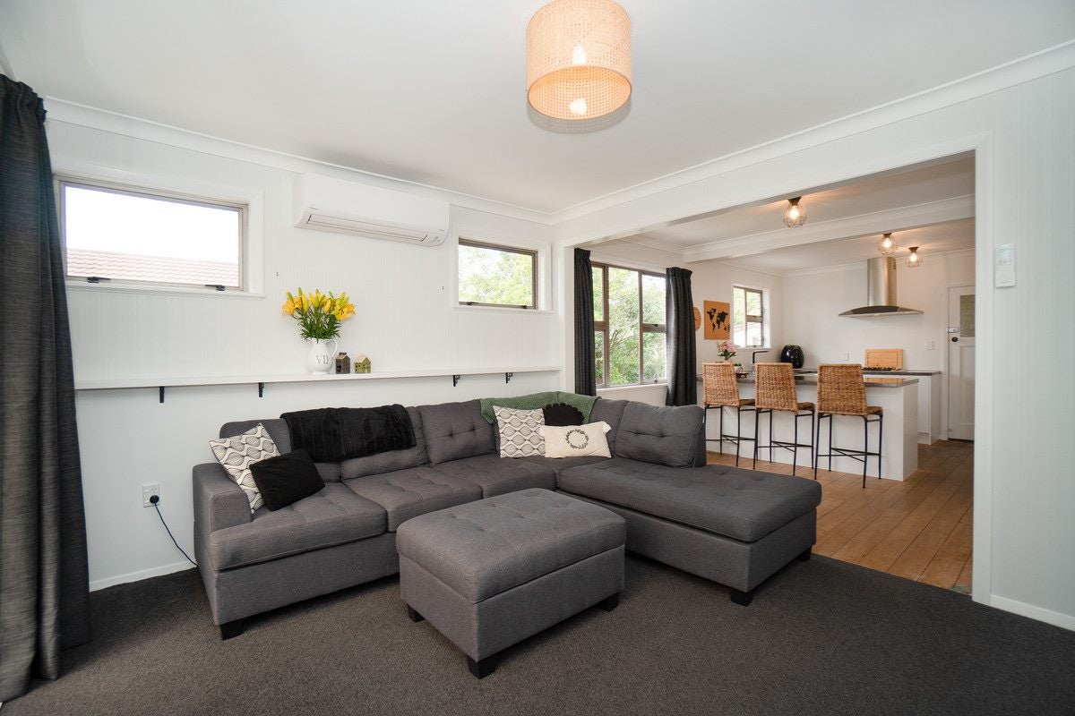 130 College Street, Awapuni, Palmerston North - Carousel 2