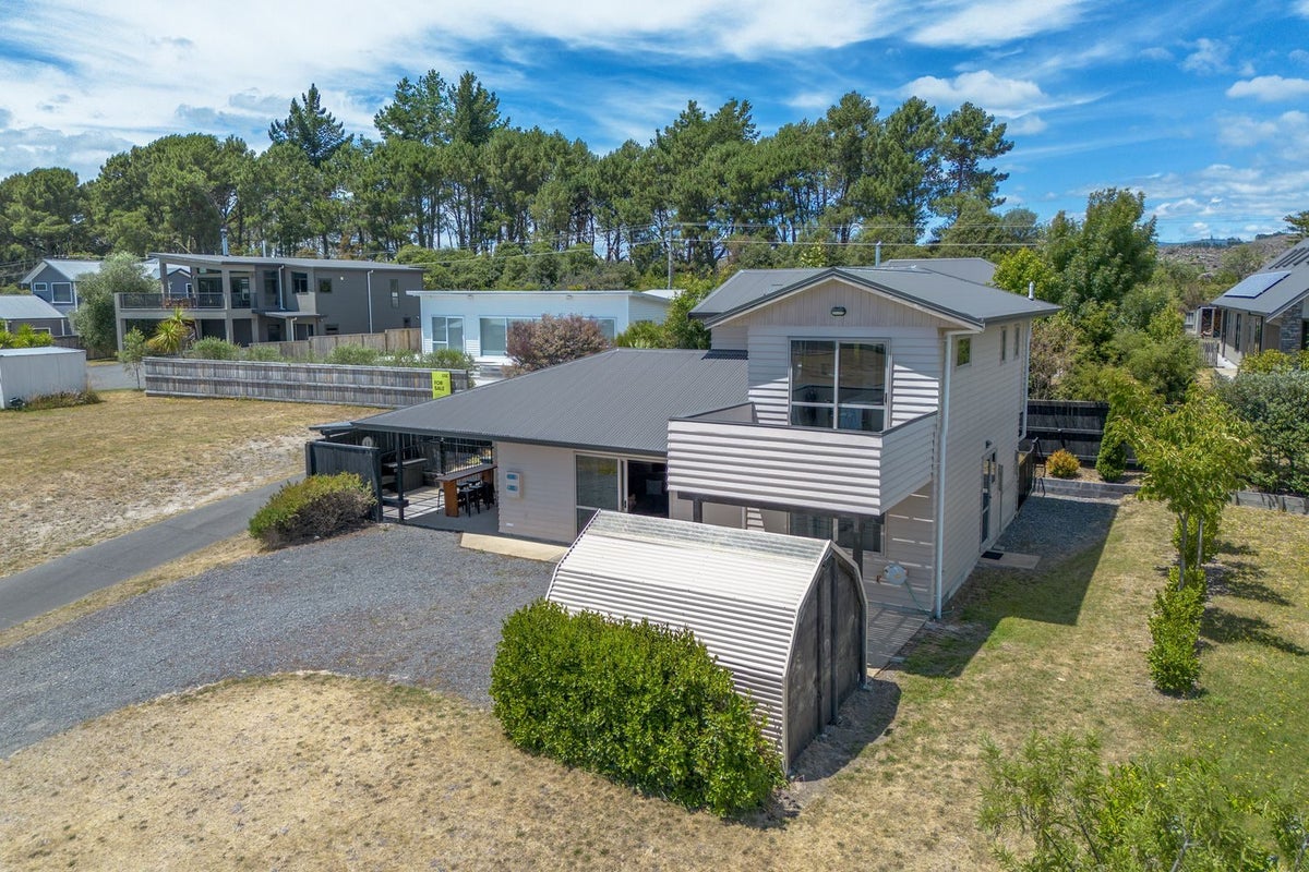 153 Parekaawa Drive, Motuoapa, Turangi - Carousel 1