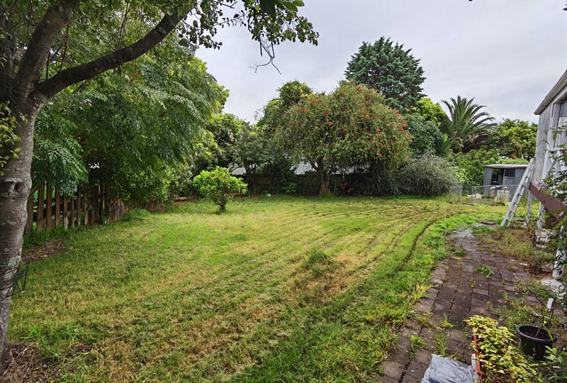 16 Redoubt Road, Goodwood Heights, Auckland - Carousel 15