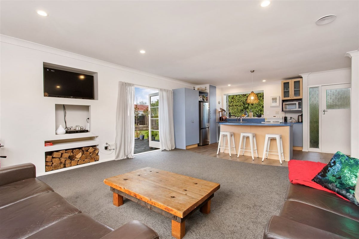 14 Englefield Road, Belfast, Christchurch - Carousel 2