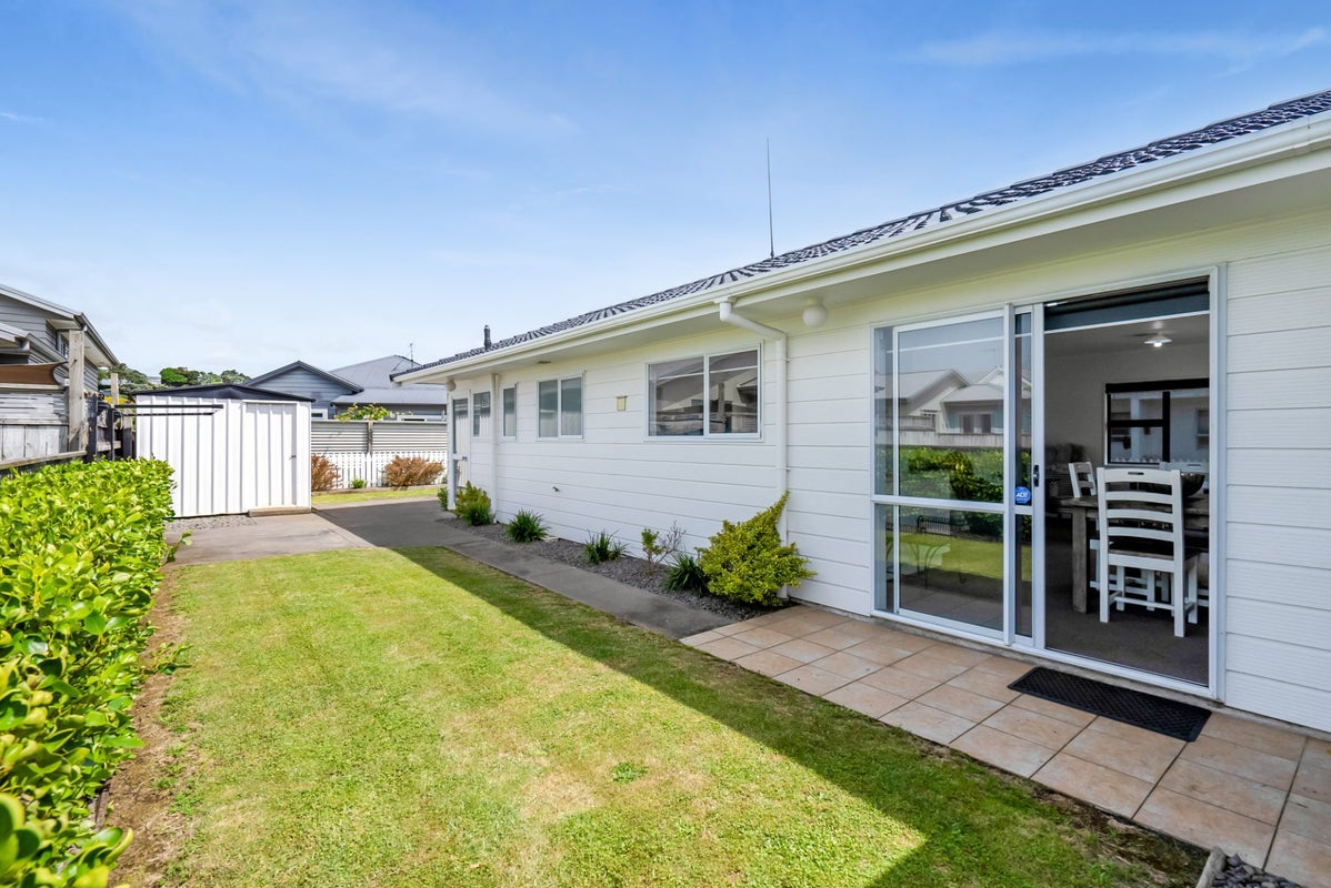 2/353 Saint Aubyn Street, Moturoa, New Plymouth - Carousel 2