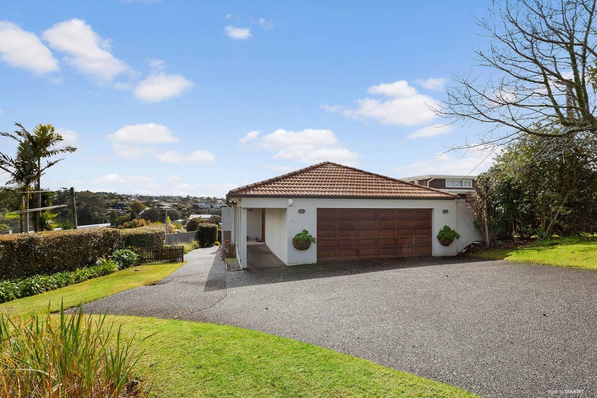 19 Newhaven Terrace, Mairangi Bay, North Shore City, Auckland - Carousel 2