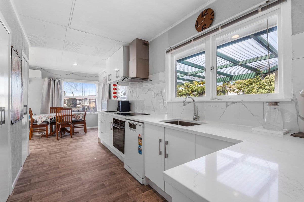 2 Aurora Street, Sunnybrook, Rotorua - Carousel 2