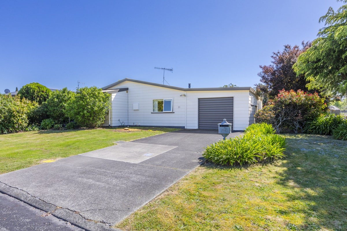 21 Abbot Avenue, Waipawa, Waipawa - Carousel 13