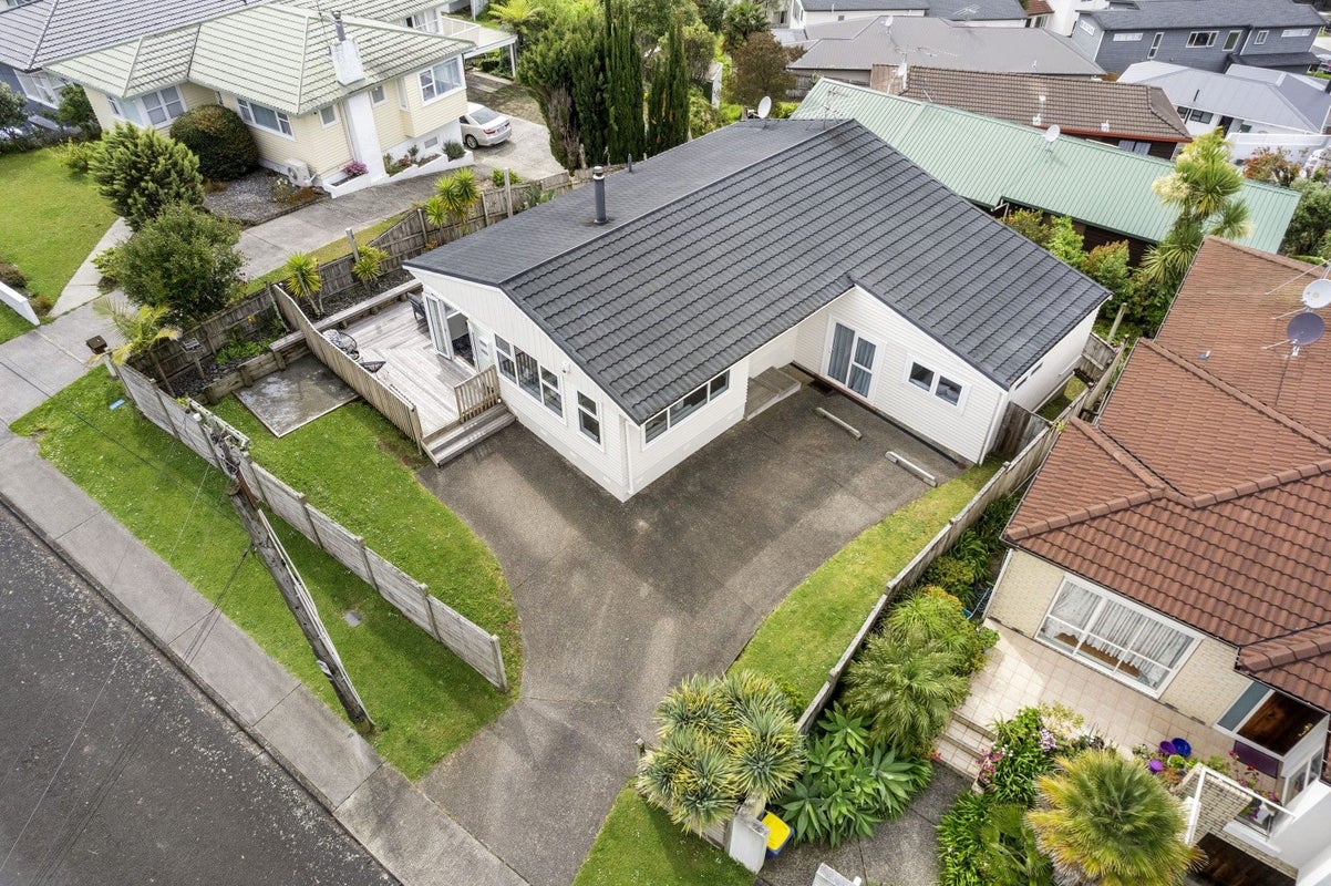 1/3 Kennedy Avenue, Forrest Hill, Auckland - Carousel 24