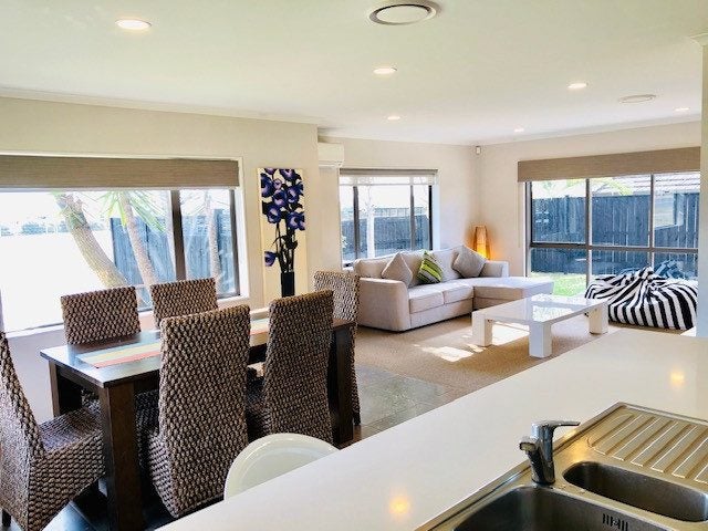 2 Sycamore Street, Flat Bush, Auckland - Carousel 2