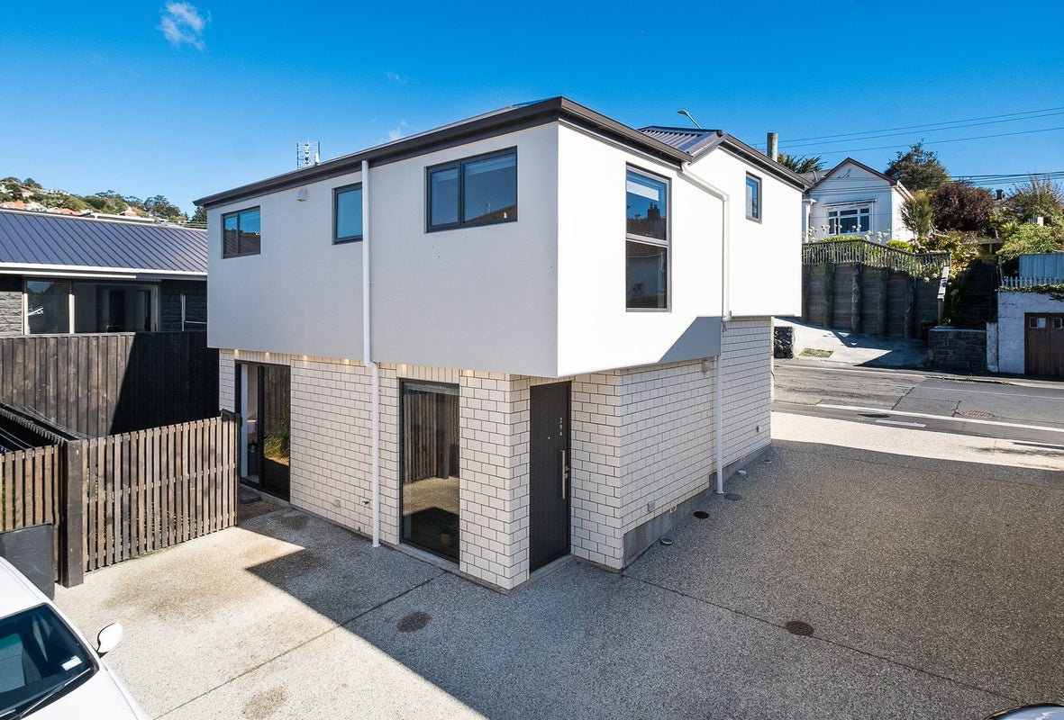 29A Playfair Street, Caversham, Dunedin - Carousel 1