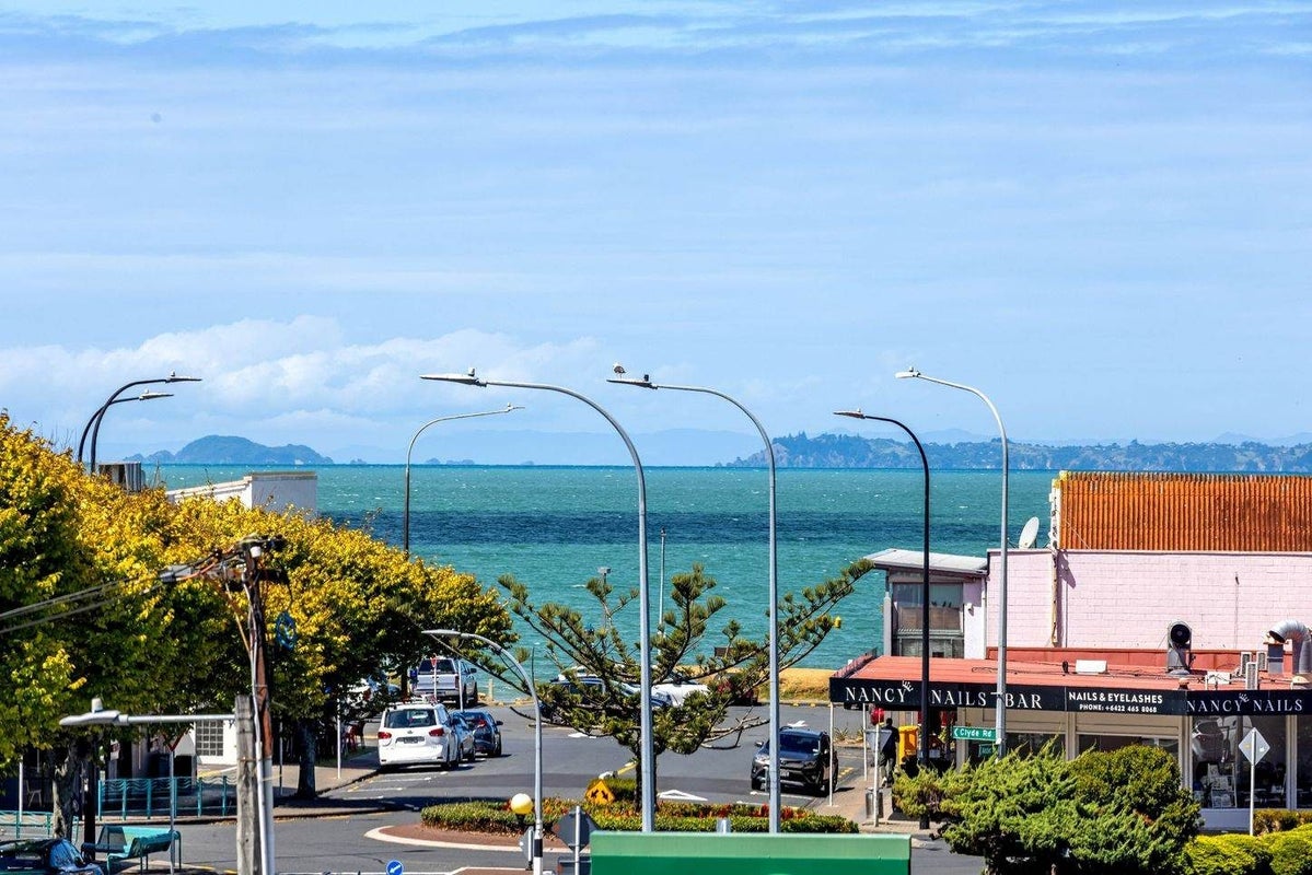 205/32 Anzac Road, Browns Bay, Auckland - Carousel 2
