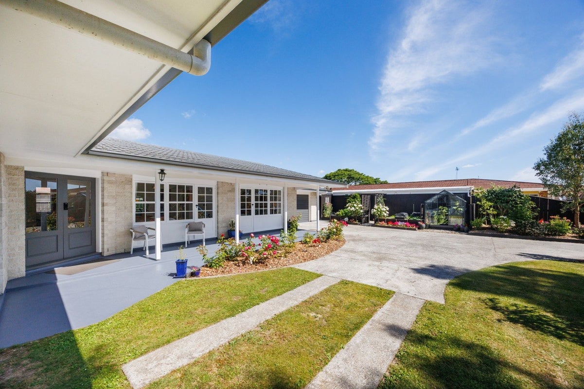 409 Ruahine Street, Terrace End, Palmerston North - Carousel 24