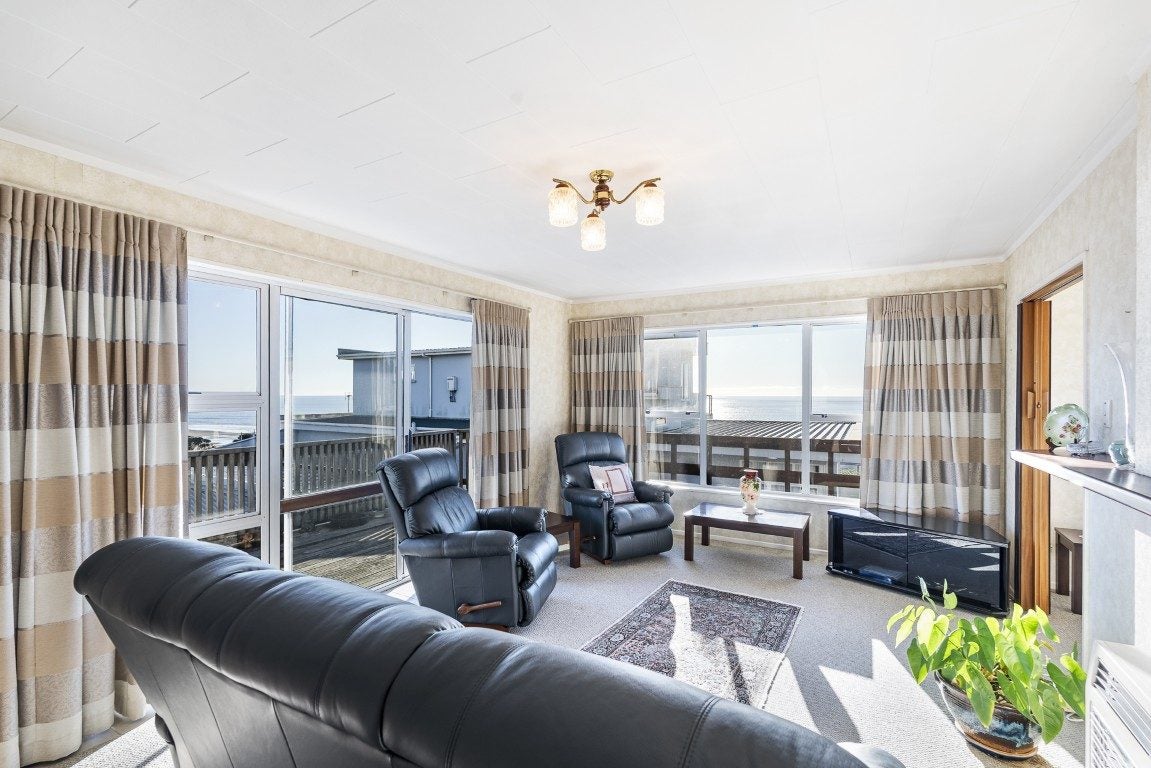 3/12 Beach Street, Fitzroy, New Plymouth - Carousel 2