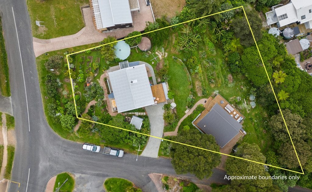 23 Ostend Road, Ostend, Waiheke Island - Carousel 2