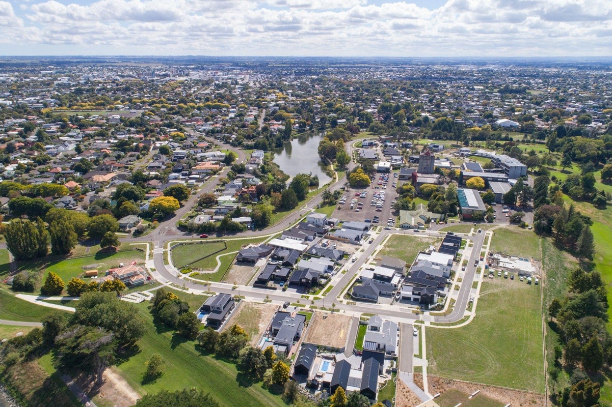 42 Kanuka Drive, Hokowhitu, Palmerston North - Carousel 7