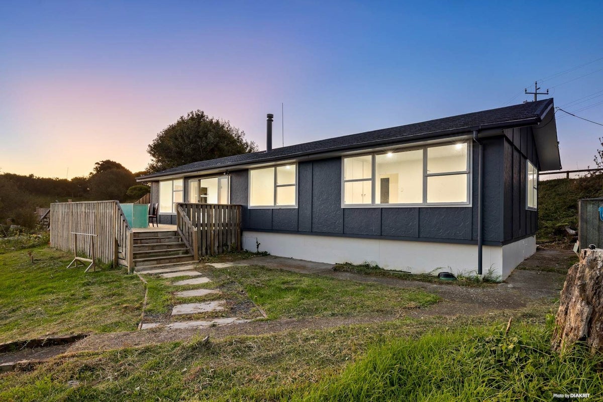 144 Kauri Road, Āwhitu - Carousel 2