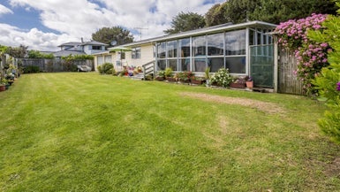 36 Scott Avenue, Otaki Beach, Otaki - Carousel 1