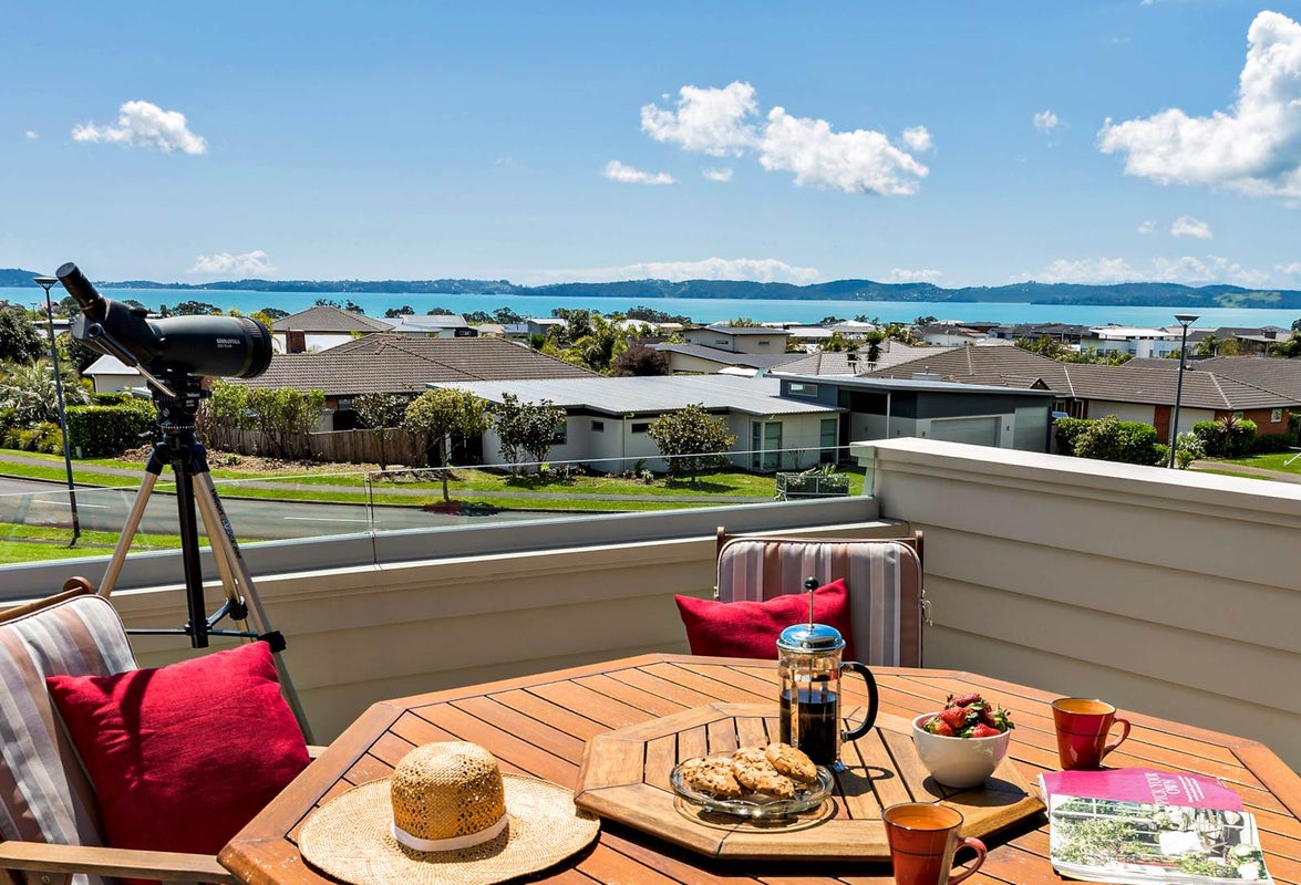 16 Columbia Crescent, Beachlands, Auckland - Carousel 2