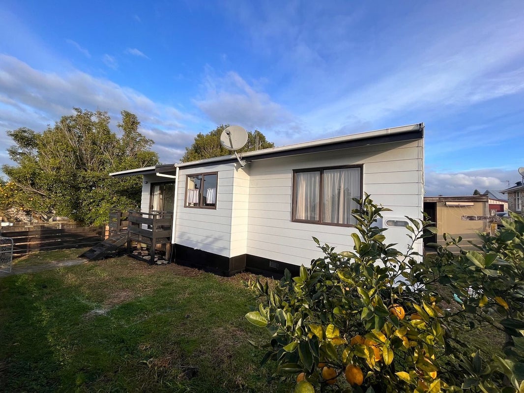 28A Oxford Street, Parkvale, Tauranga - Carousel 1
