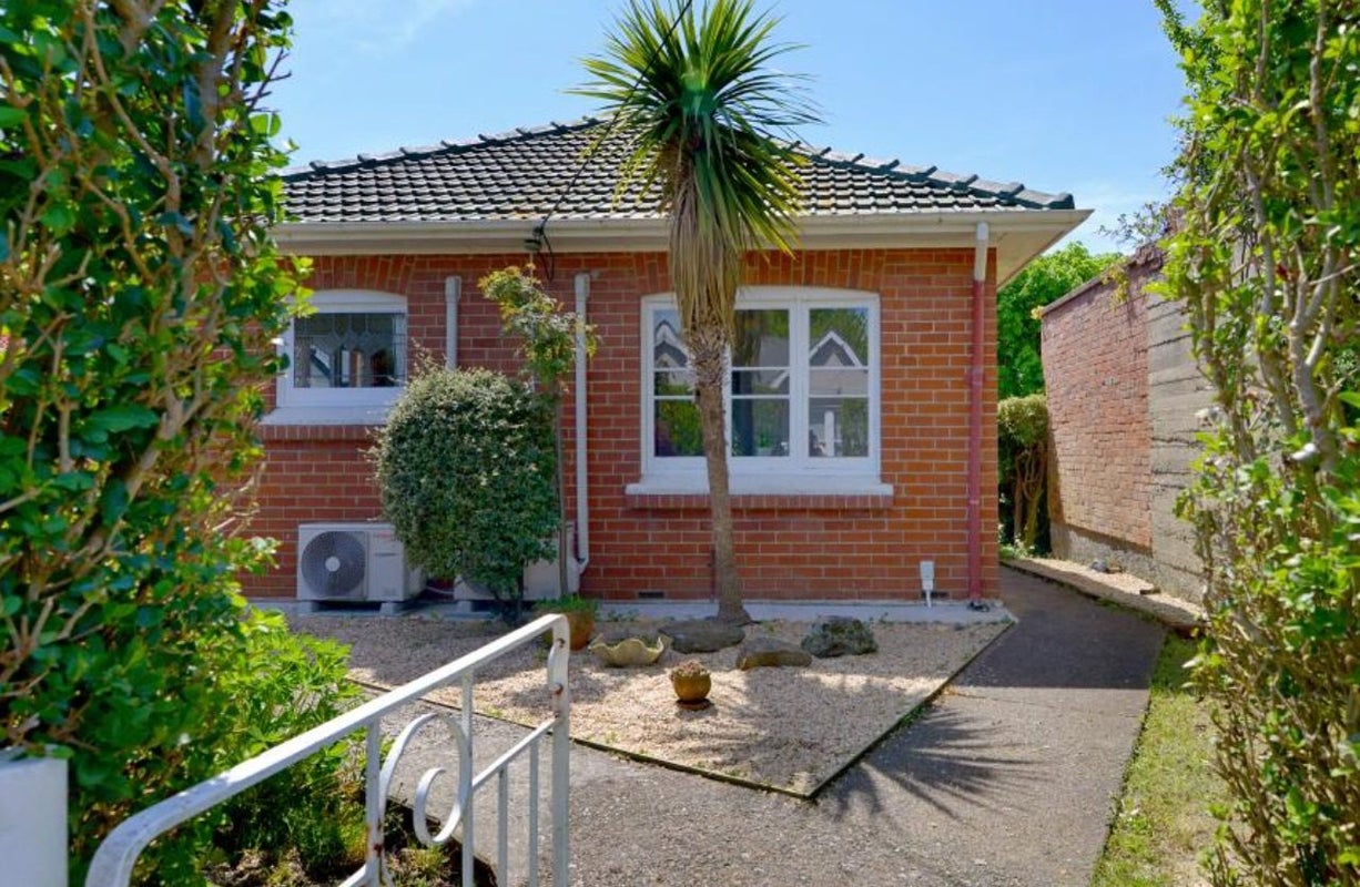 45 Pacific Street, Roslyn, Dunedin - Carousel 2