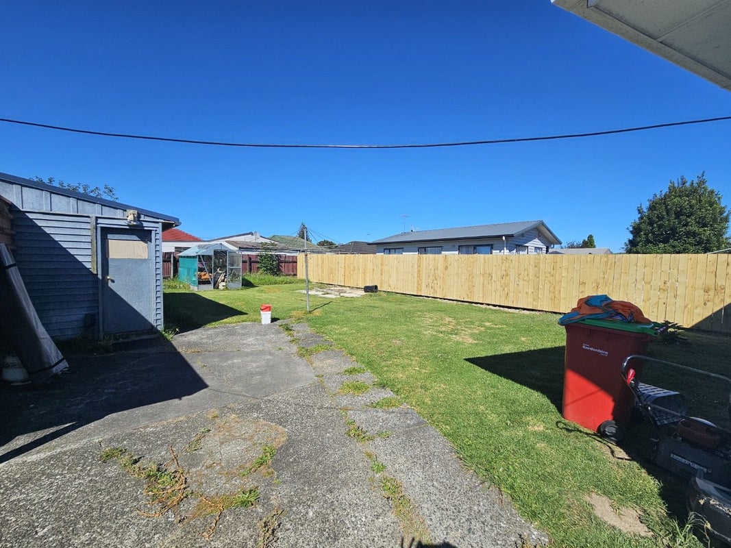 12 Antrim Crescent, Otara, Auckland - Carousel 15