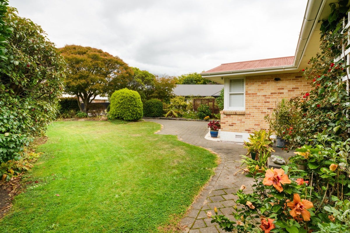 14 Innes Place, Roslyn, Palmerston North - Carousel 28