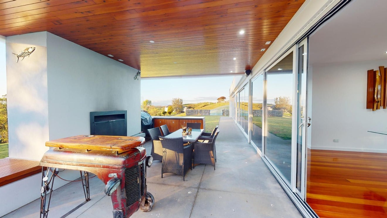 1122 Rangiotu Road, Rangiotu, Palmerston North - Carousel 2