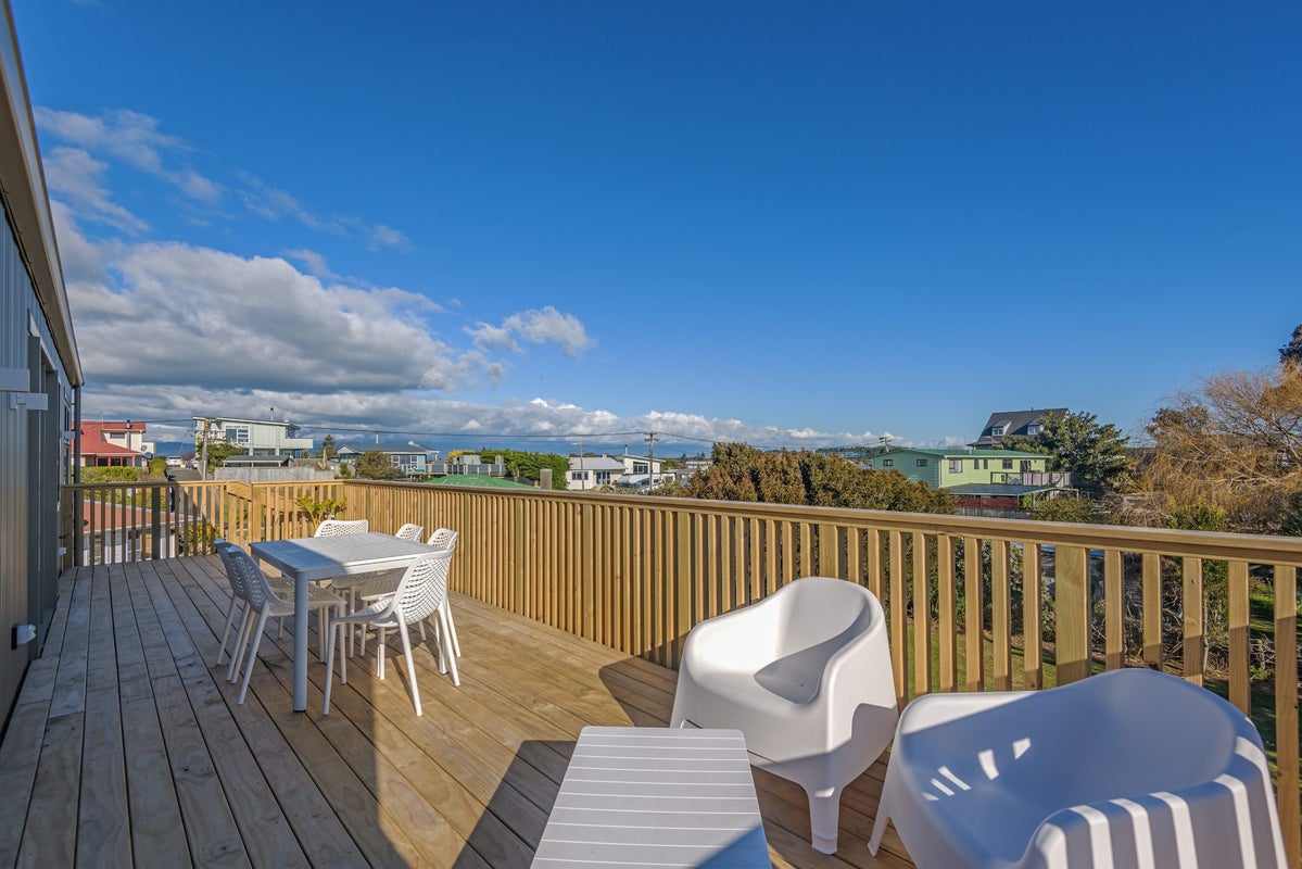 12 Roore Street, Foxton Beach, Foxton - Carousel 2