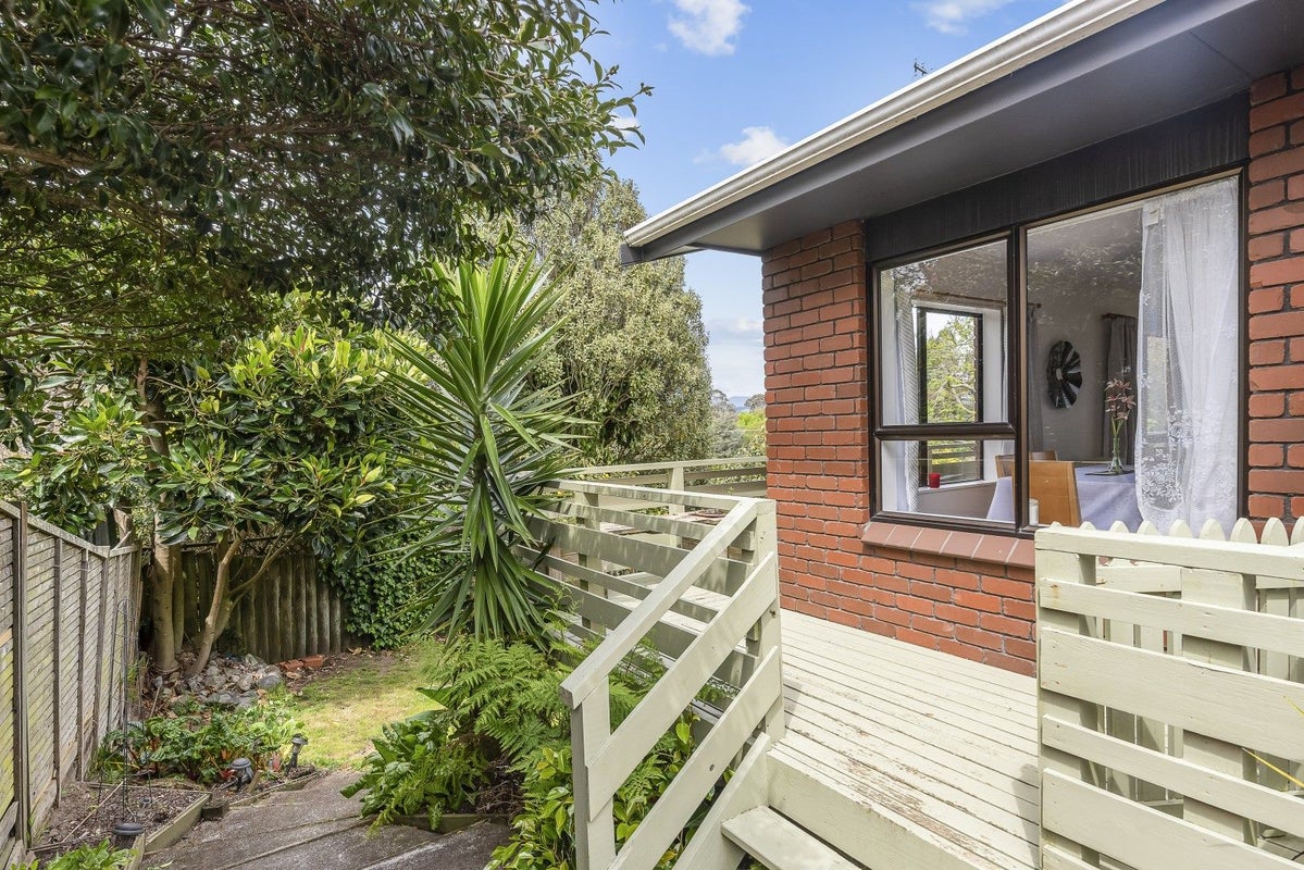 6 Pitoitoi Street, Otaihanga, Paraparaumu - Carousel 2