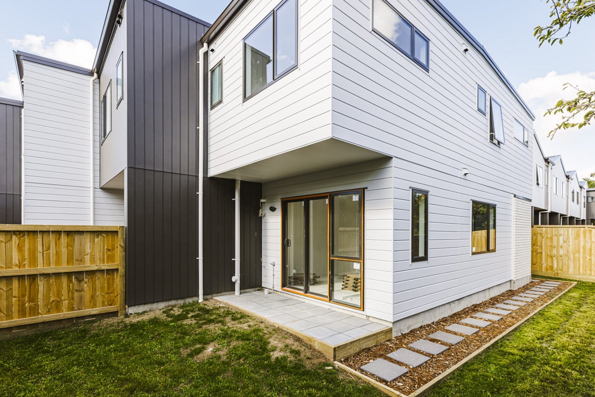 57 Paetai Lane, Te Atatu Peninsula, Auckland - Carousel 1