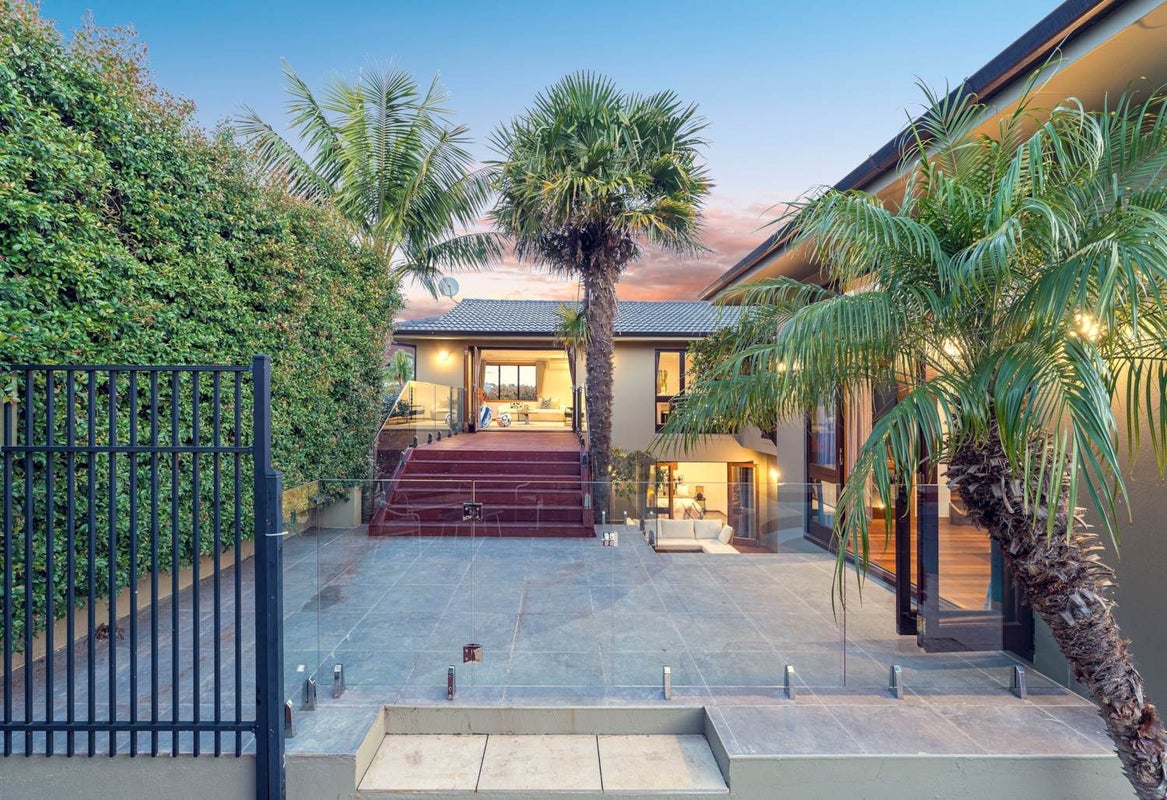 99 Orakei Road, Remuera, Auckland - Carousel 1