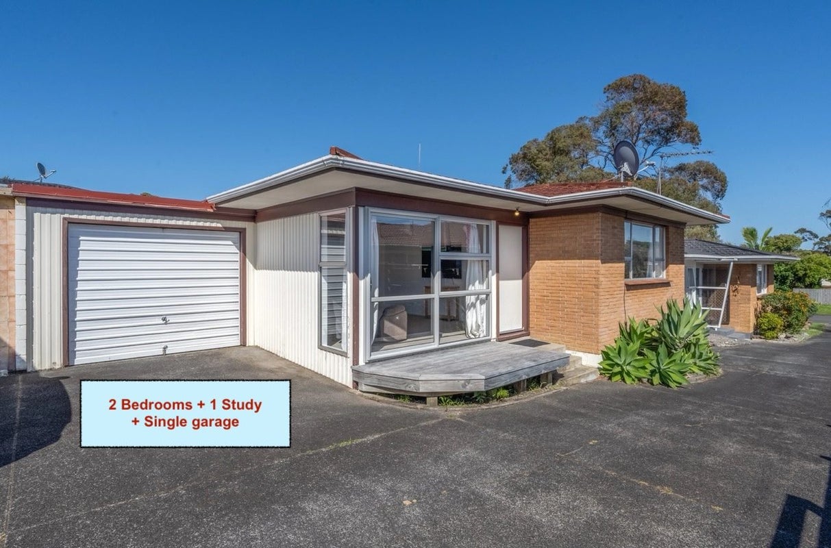 2/38 Ballater Place, Highland Park, Auckland - Carousel 1