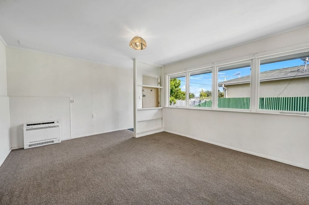 14 Bestall Street, Maraenui, Napier - Carousel 2