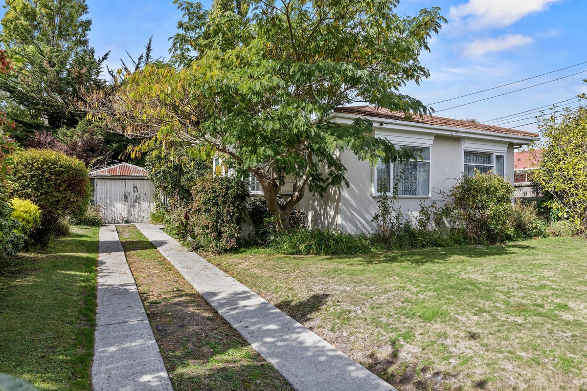 15 Bond Street, Waltham, Christchurch - Carousel 14