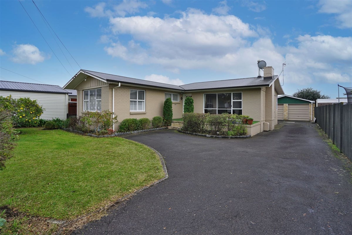 129 Comries Road, Chartwell, Hamilton - Carousel 1