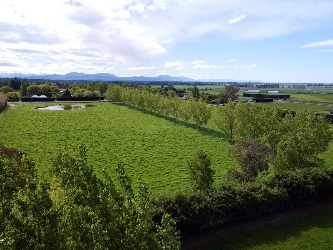 27 Houstoun Road, Levels - Carousel 25