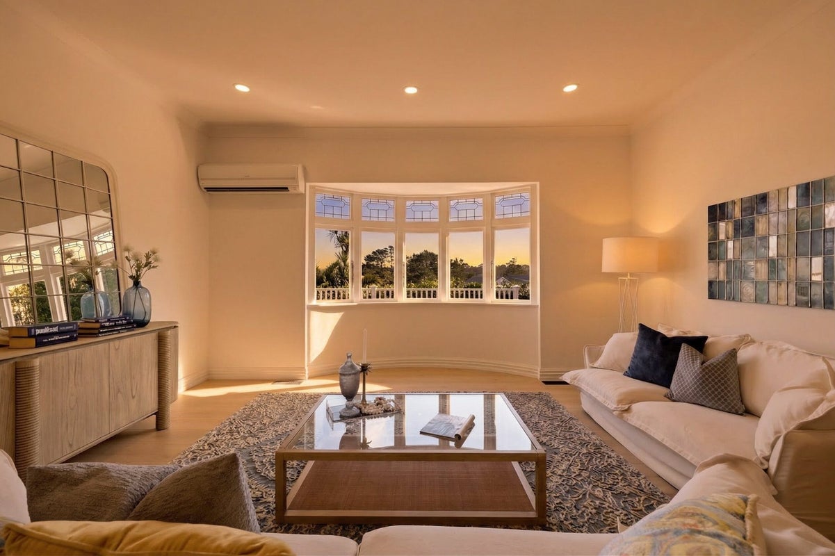 13 Eastvale Close, Greenhithe, Auckland - Carousel 1