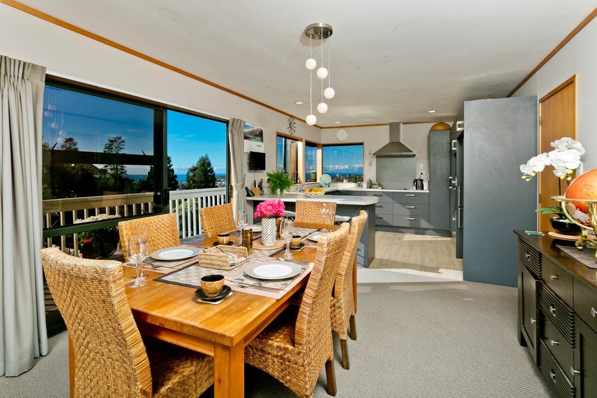 1/112 Arran Road, Browns Bay, Auckland - Carousel 2
