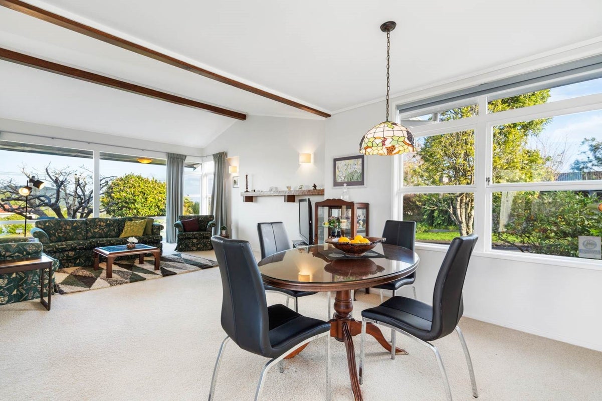 16 Fisher Terrace, Kamo, Whangarei - Carousel 2
