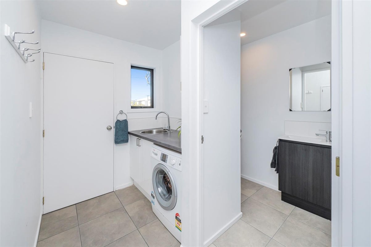 77 Canon Street, St Albans, Christchurch - Carousel 17