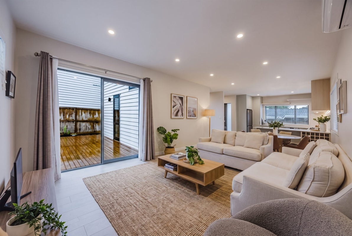 9B Totara Grove, Hillcrest, North Shore City, Auckland - Carousel 2