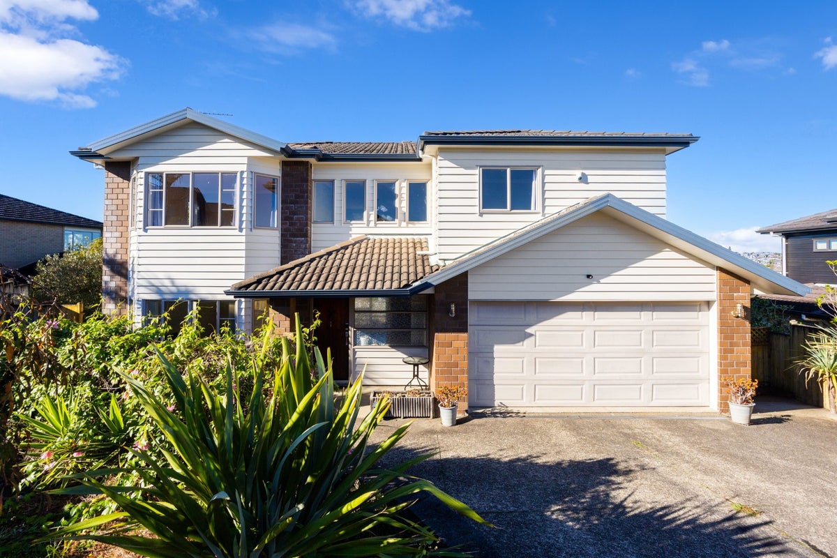 11 Tekapo Rise, Fairview Heights, Auckland - Carousel 2