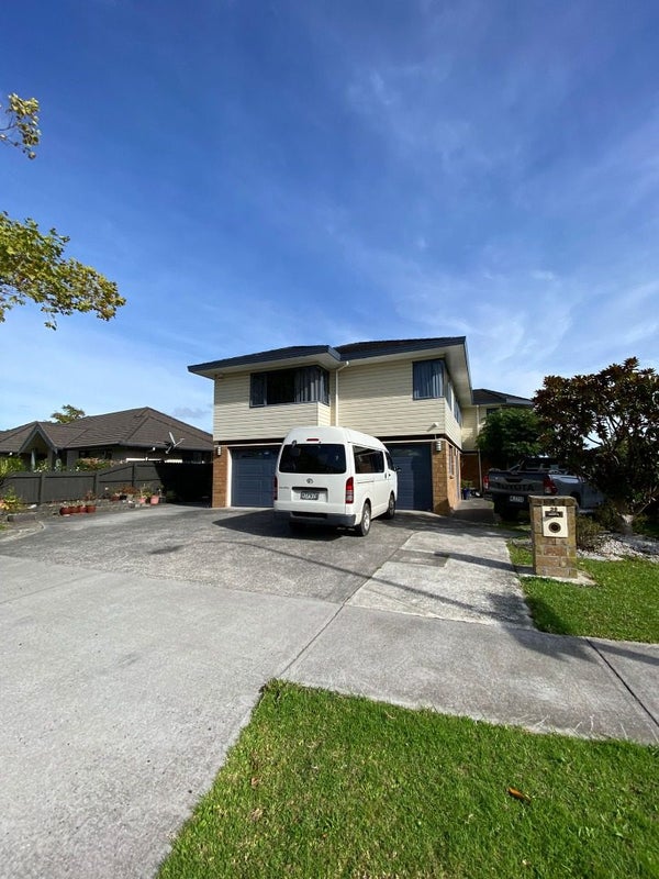 39 Lansell Drive, East Tamaki Heights, Auckland - Carousel 1