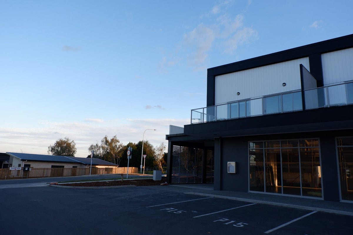 6/5 Borman Road, Huntington, Hamilton - Carousel 1