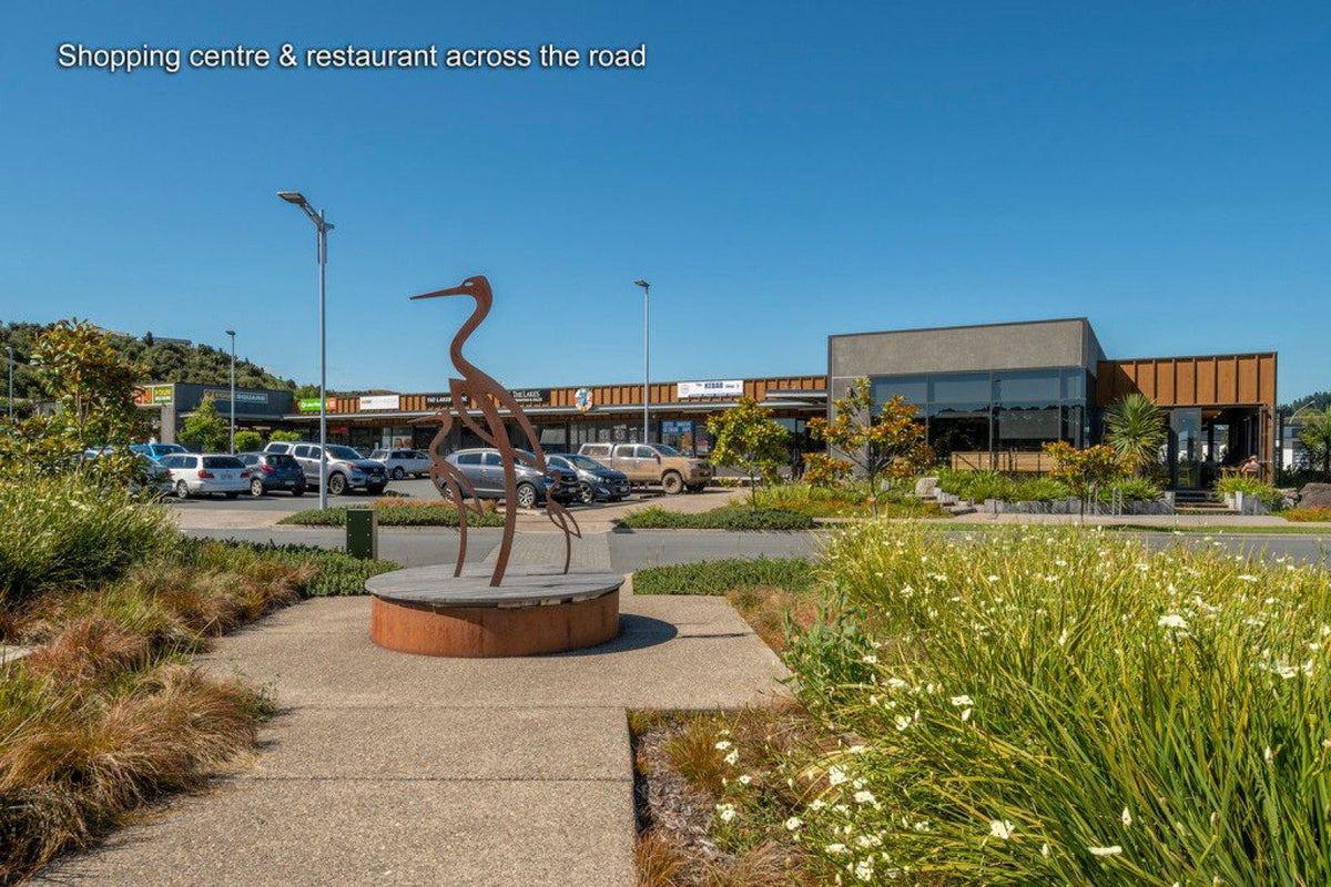 177 Lakes Boulevard, Pyes Pa, Tauranga - Carousel 27
